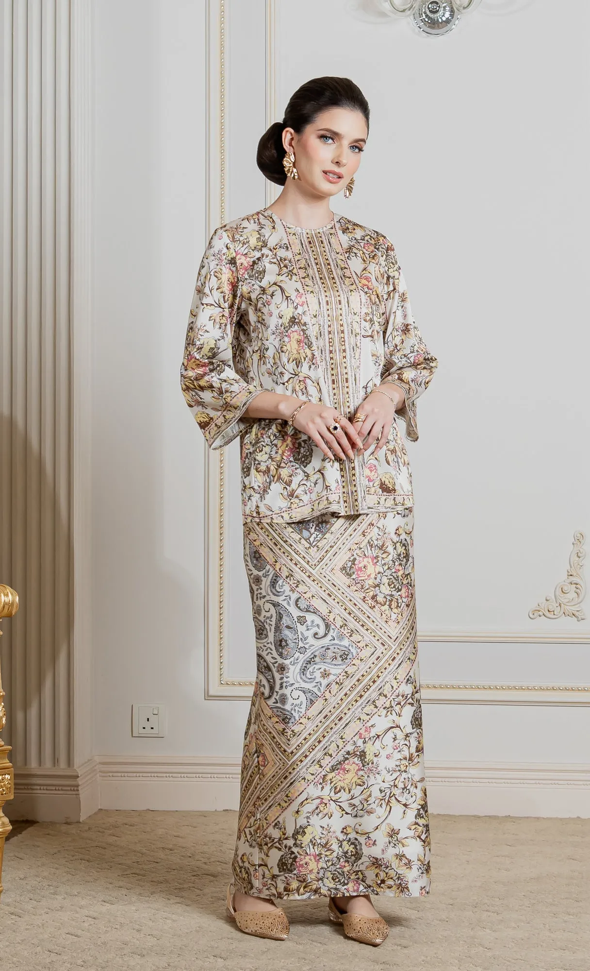 Fiore Kurung Kedah in Bronze Yellow