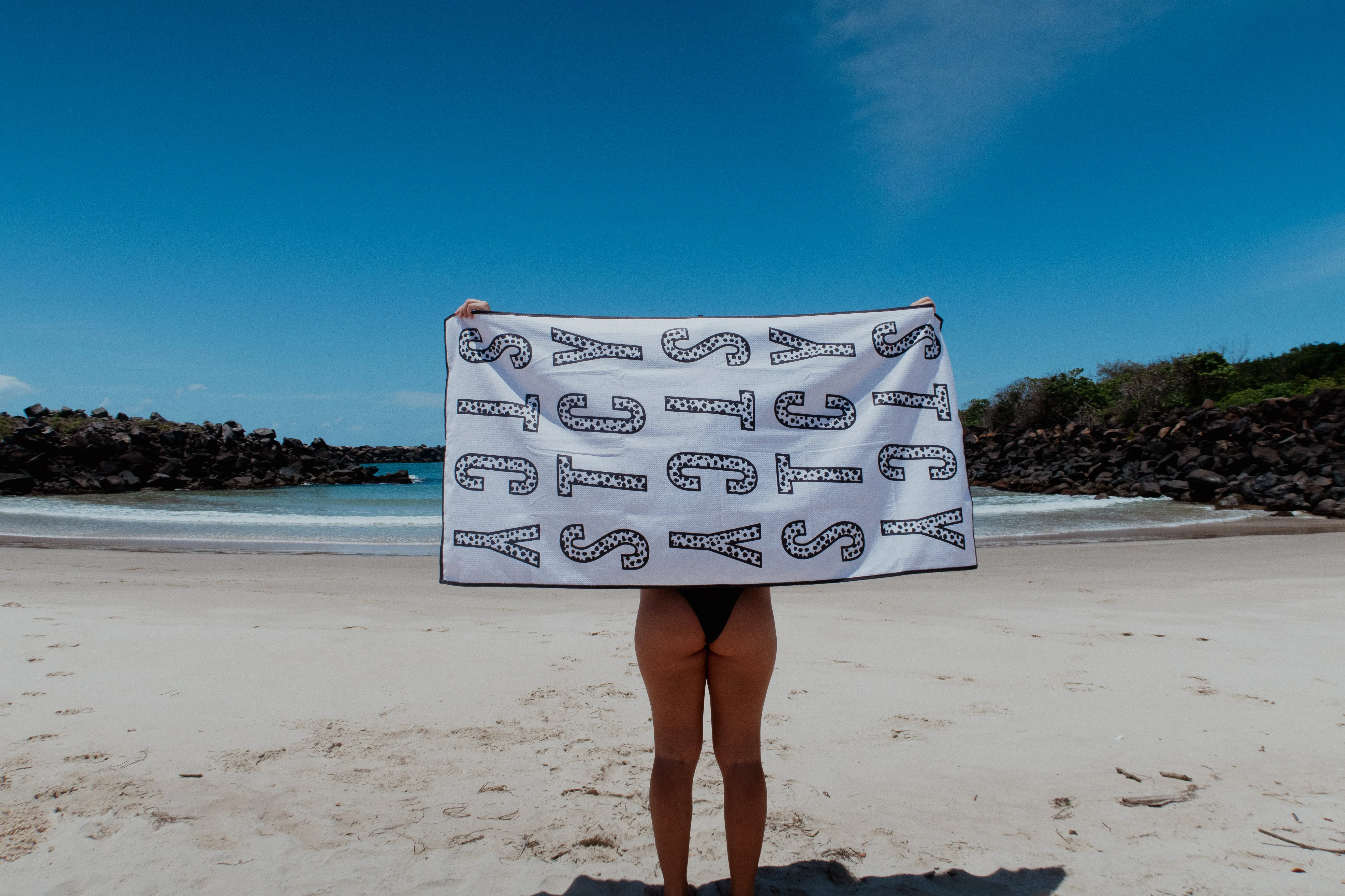 GLAM ROCK BEACH TOWEL / WHITE