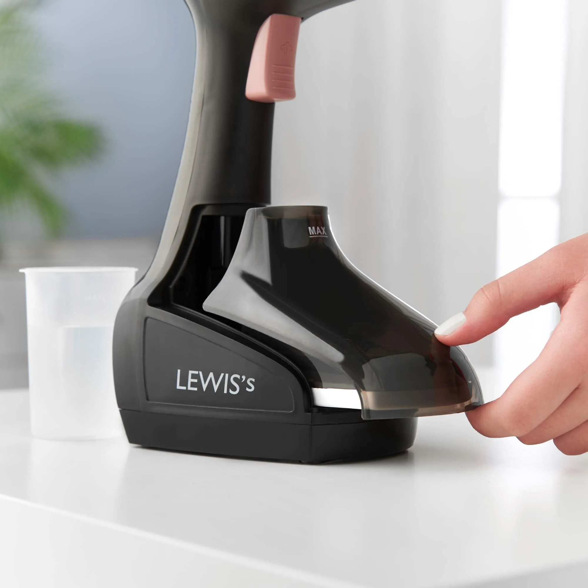 Lewis's Garment Steamer 1000W - Black