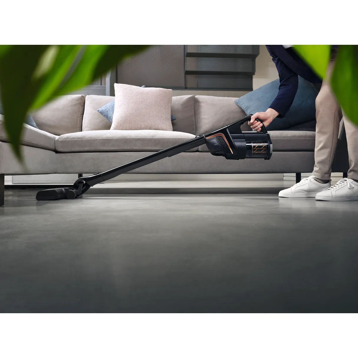 Miele Triflex HX2 Cat & Dog Cordless Stick Vacuum Cleaner - Obsidian Black | HX2CATDOG