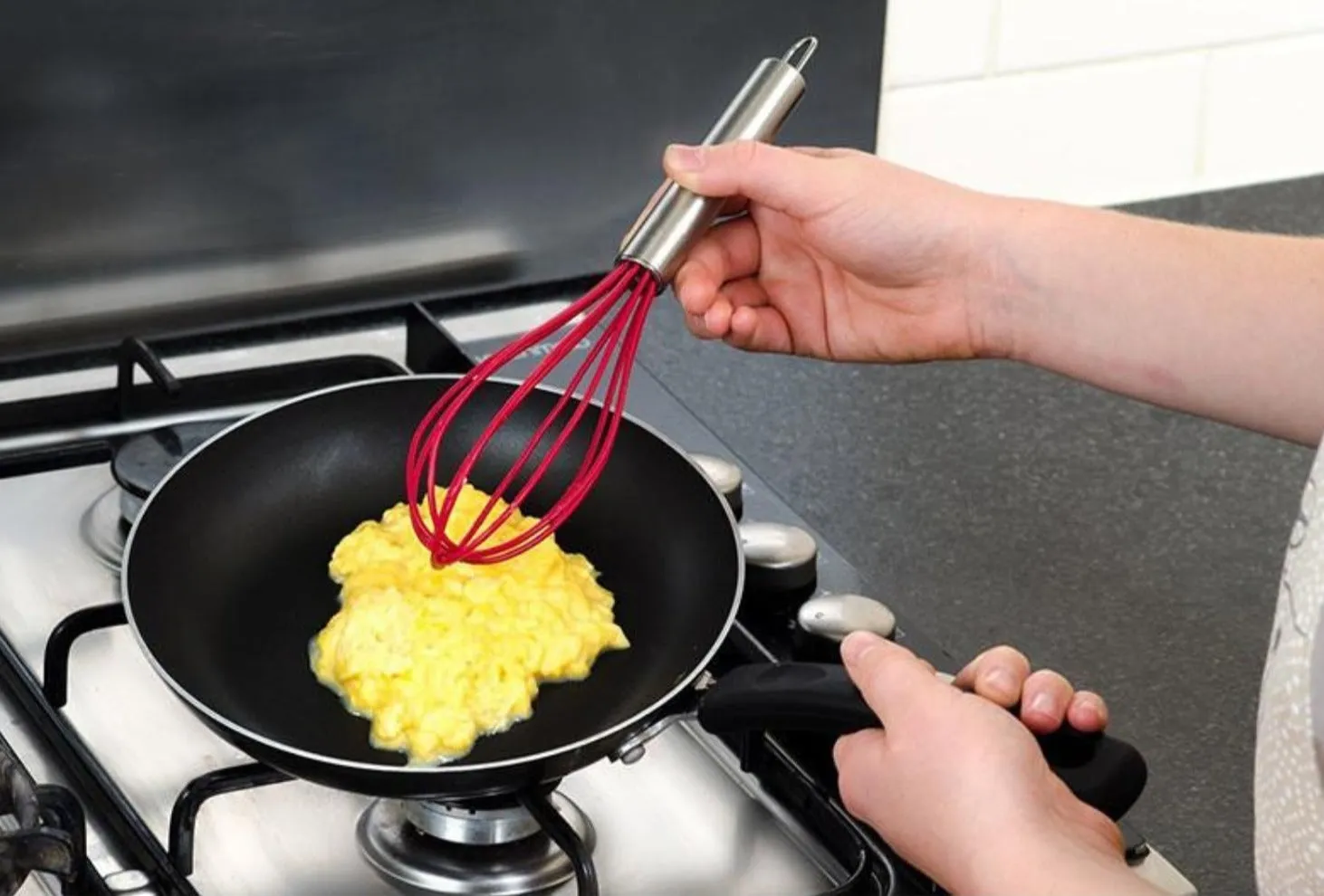 Non-Stick Silicone Egg Beater Set (4 pcs set)