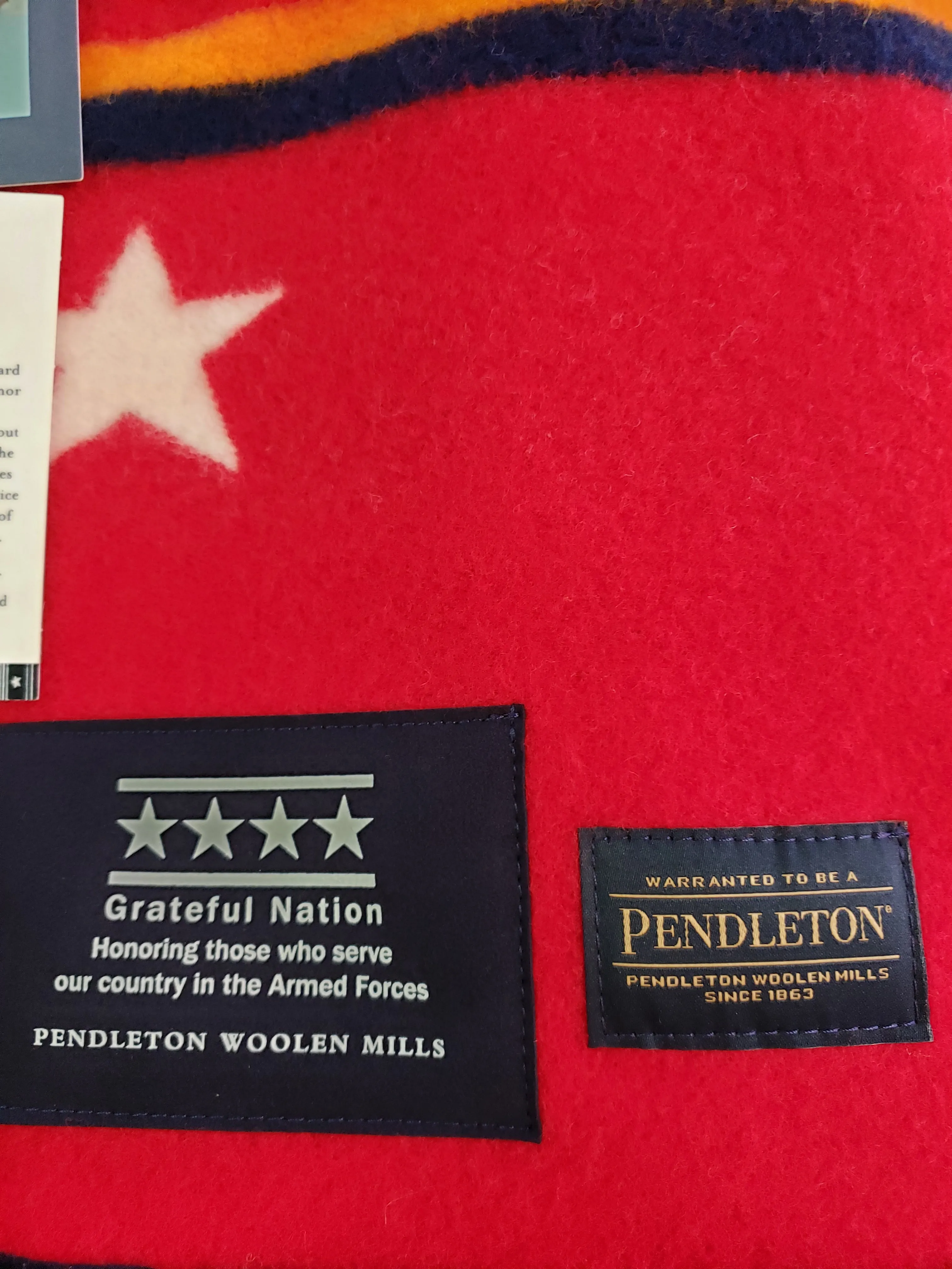 Pendleton Grateful Nation 2019 jacquard robe (blanket)