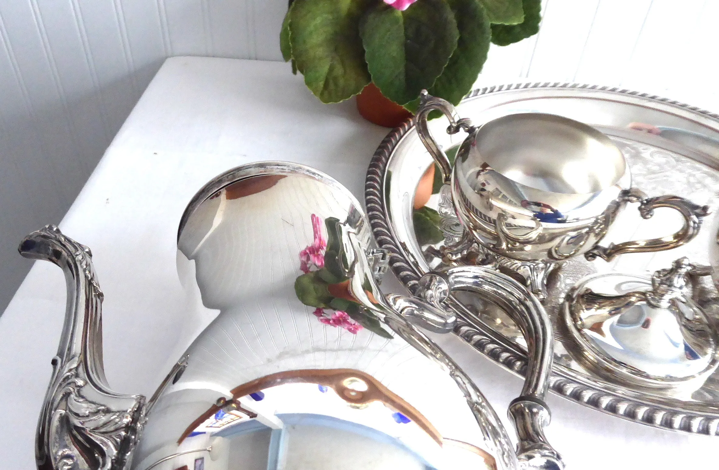 Tea Party Tea Set Pot Sugar Cream Tray Coffee Set 5 Piece Mid Century Rogers 1970s Silver Plate