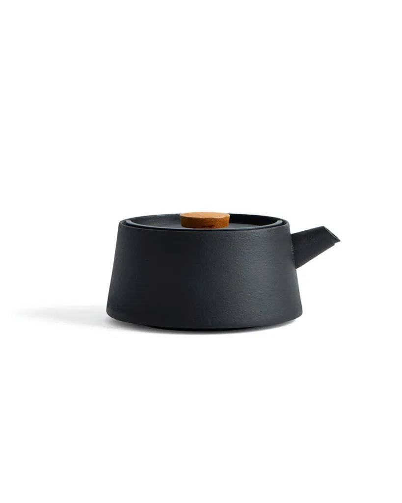 Tetu Cast Iron Kettle